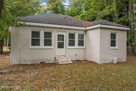 102 S Pineview Avenue Goldsboro NC 27530