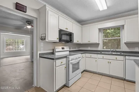 102 S Pineview Avenue Goldsboro NC 27530