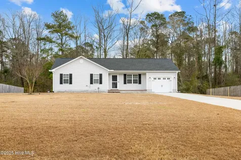 322 Reid Court N Jacksonville NC 28540
