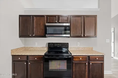 322 Reid Court N Jacksonville NC 28540