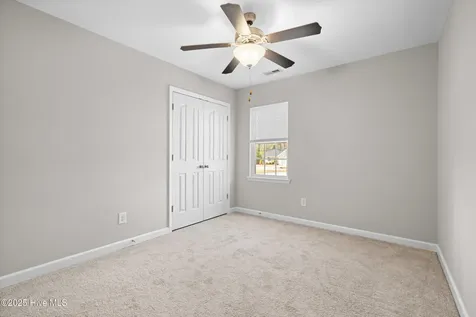 322 Reid Court N Jacksonville NC 28540