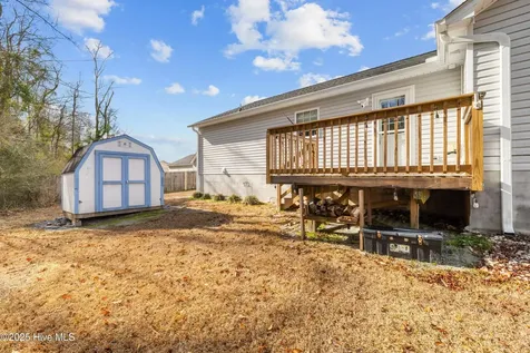 322 Reid Court N Jacksonville NC 28540