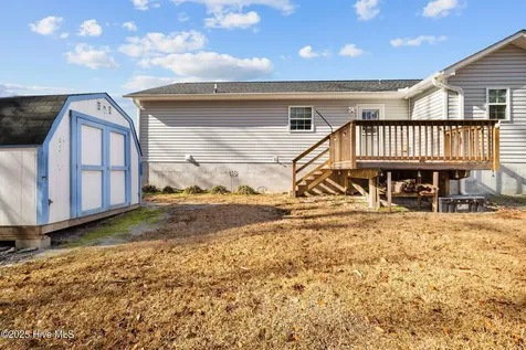 322 Reid Court N Jacksonville NC 28540