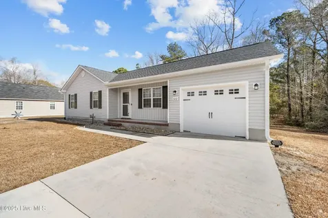 322 Reid Court N Jacksonville NC 28540