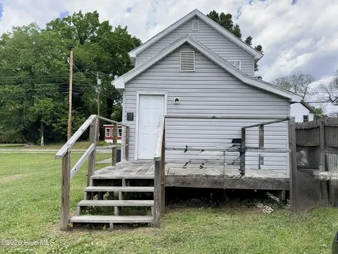 203 King Street Hertford NC 27944