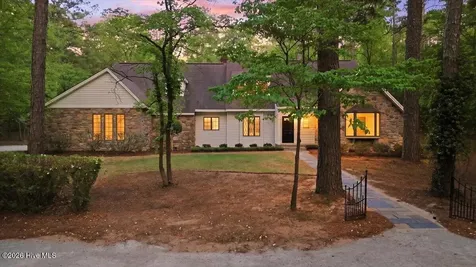 141 Bridgewater Drive Southern Pines NC 28387