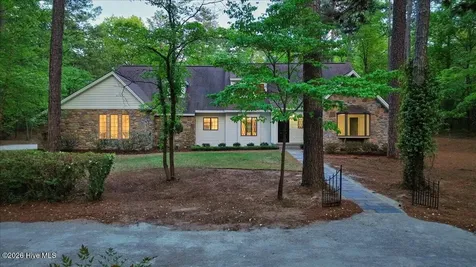 141 Bridgewater Drive Southern Pines NC 28387