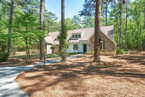 141 Bridgewater Drive Southern Pines NC 28387