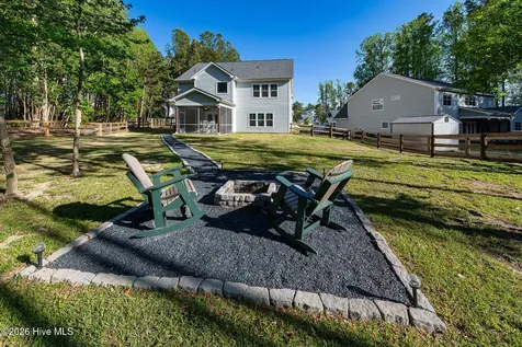 404 Endicott Court Carthage NC 28327