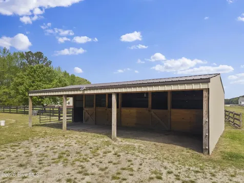 871 E Ridge Road Shawboro NC 27973