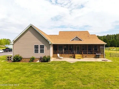 871 E Ridge Road Shawboro NC 27973