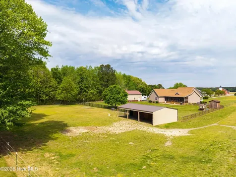 871 E Ridge Road Shawboro NC 27973