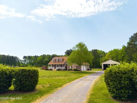 871 E Ridge Road Shawboro NC 27973