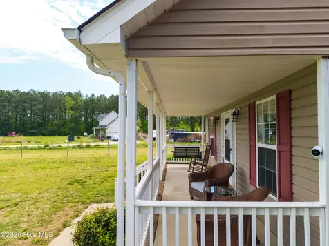 871 E Ridge Road Shawboro NC 27973