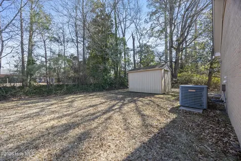 204 E Bayshore Boulevard Jacksonville NC 28540