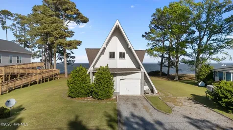 357 Wiggins Point Road Oriental NC 28571