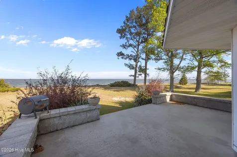 357 Wiggins Point Road Oriental NC 28571