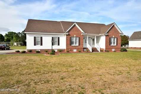 1484 Sarah Ruppert Road Nashville NC 27856