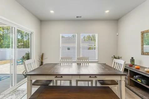 653 NW Blackthorne Circle NW Calabash NC 28467