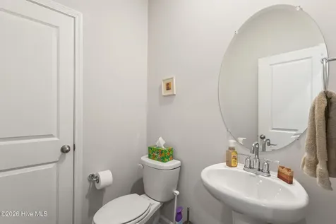653 NW Blackthorne Circle NW Calabash NC 28467