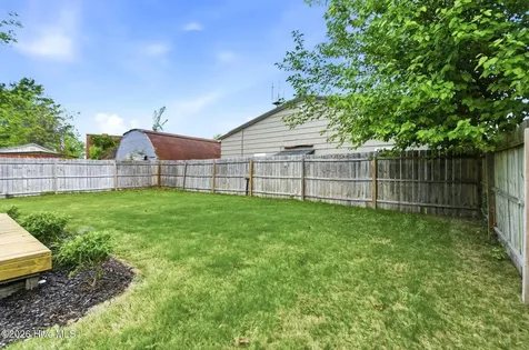 406 N B Street Bridgeton NC 28519