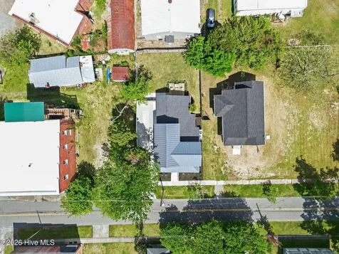 406 N B Street Bridgeton NC 28519