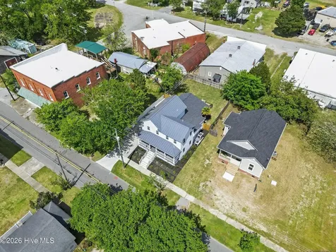 406 N B Street Bridgeton NC 28519