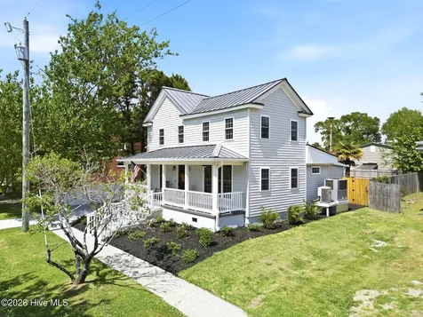 406 N B Street Bridgeton NC 28519