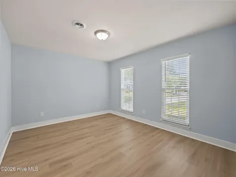 104 Lanell Court Hubert NC 28539