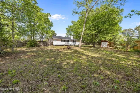 104 Lanell Court Hubert NC 28539