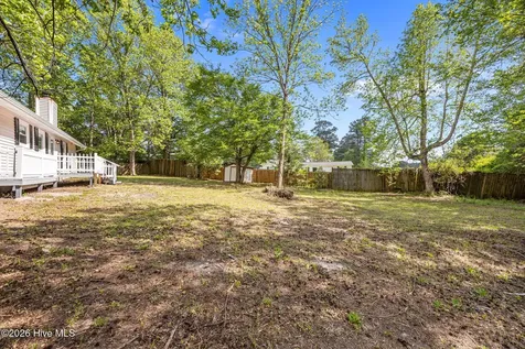 104 Lanell Court Hubert NC 28539
