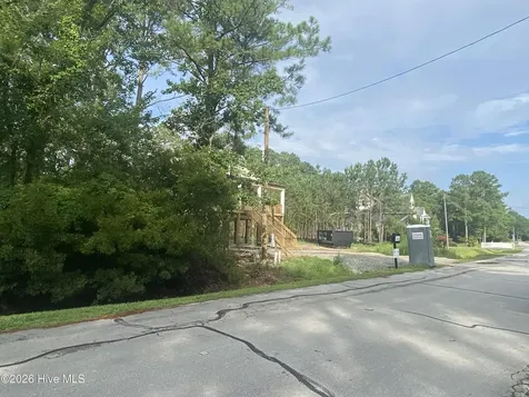 5316 Trade Winds Road New Bern NC 28560