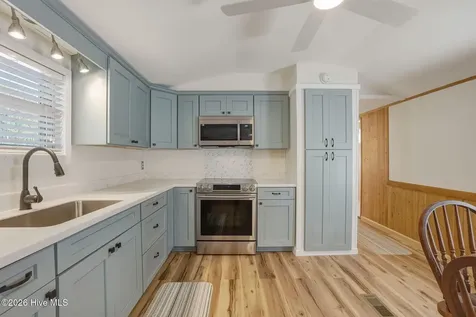 755 Crow Hill Road Beaufort NC 28516