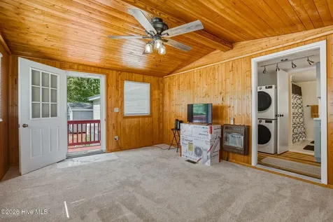 755 Crow Hill Road Beaufort NC 28516