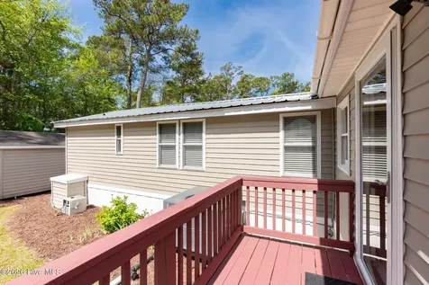 755 Crow Hill Road Beaufort NC 28516