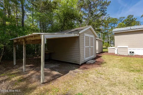 755 Crow Hill Road Beaufort NC 28516