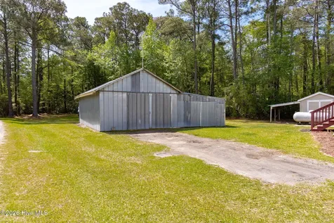 755 Crow Hill Road Beaufort NC 28516
