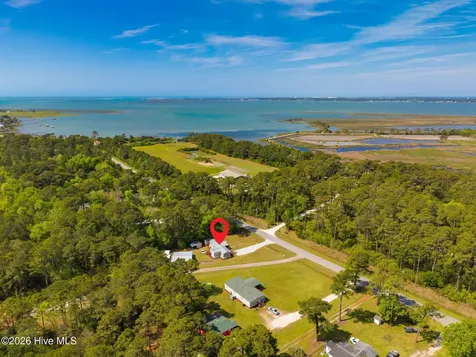 755 Crow Hill Road Beaufort NC 28516