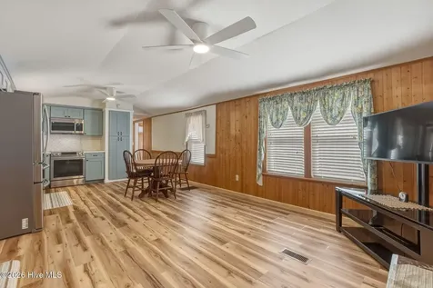 755 Crow Hill Road Beaufort NC 28516