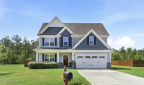 121 Cottle Court Richlands NC 28574