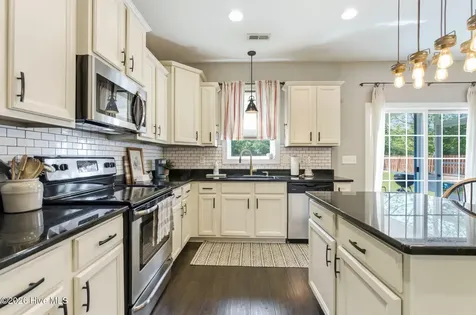 121 Cottle Court Richlands NC 28574
