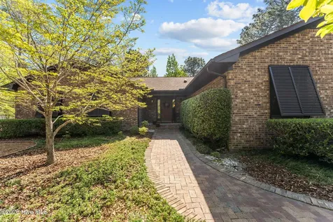 3 Mcdonald Place Pinehurst NC 28374