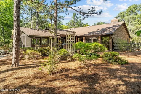3 Mcdonald Place Pinehurst NC 28374