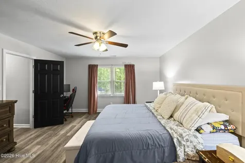 2724 Northwoods Drive Jacksonville NC 28540