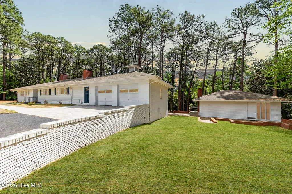 1010 Bion Butler Road Aberdeen NC 28315