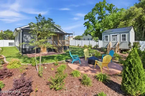216 Jones Street New Bern NC 28562