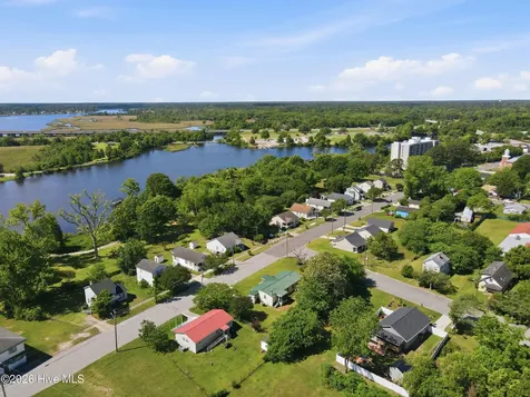 216 Jones Street New Bern NC 28562