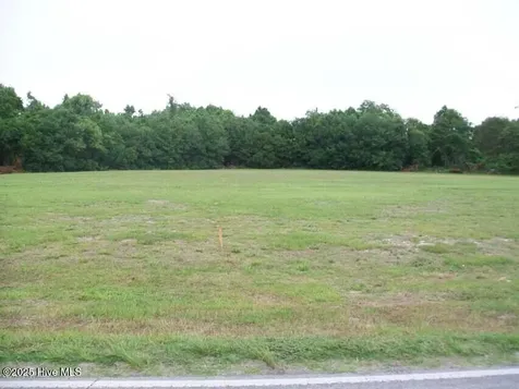 213 Shell Rock Landing Road Hubert NC 28539