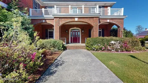 103 Grey Barn Road Jacksonville NC 28540