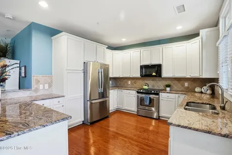 2537 St James Drive SE Southport NC 28461